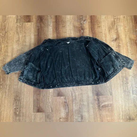 POL Black Corduroy Studded Jacket - Picture 15 of 15